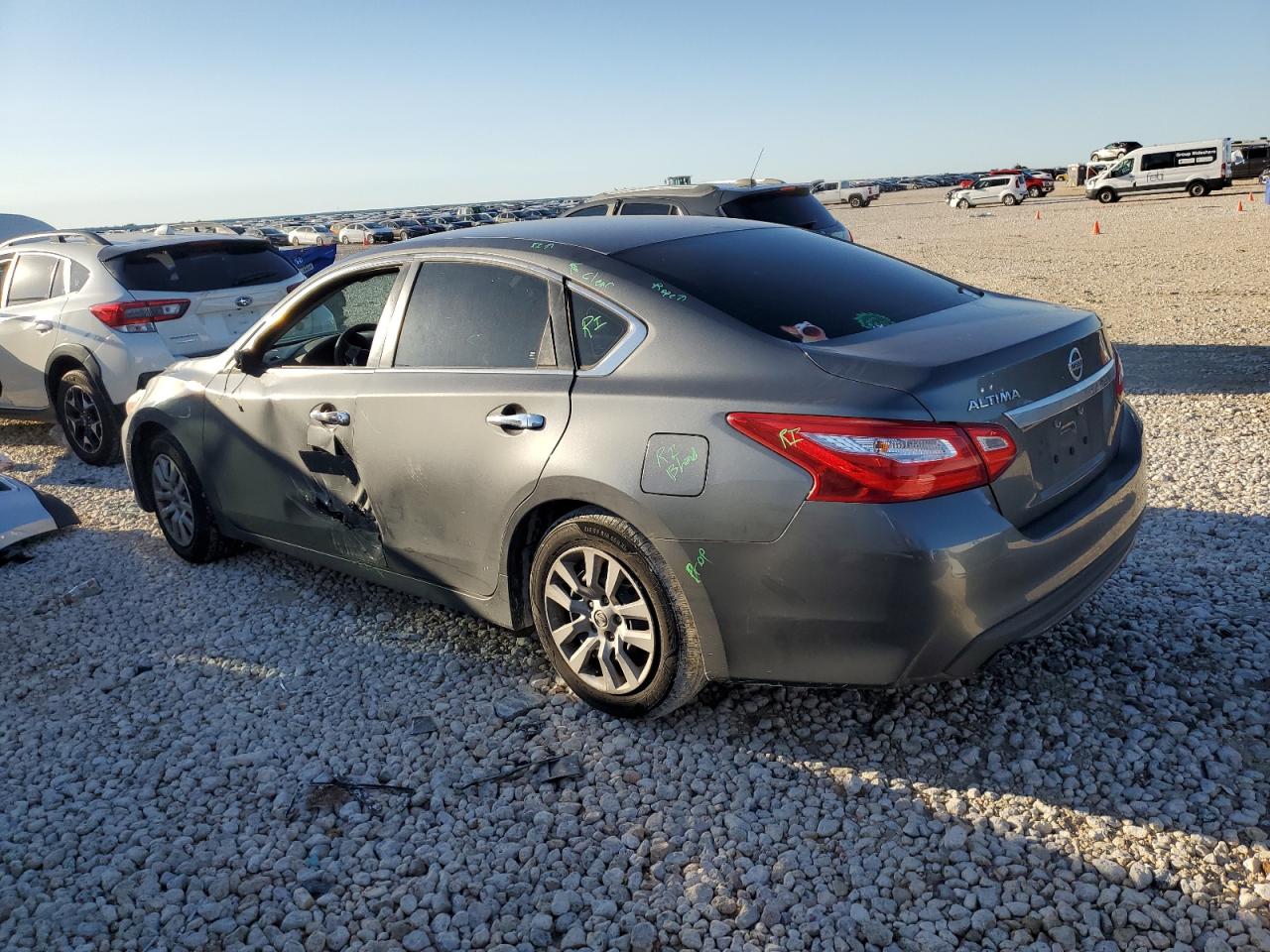 2017 Nissan Altima - Image 2