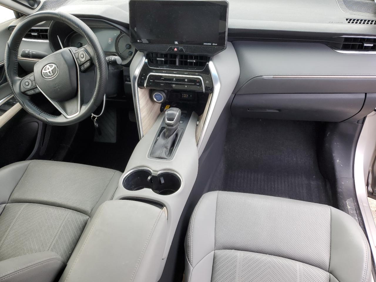 2021 Toyota Venza - Image 8