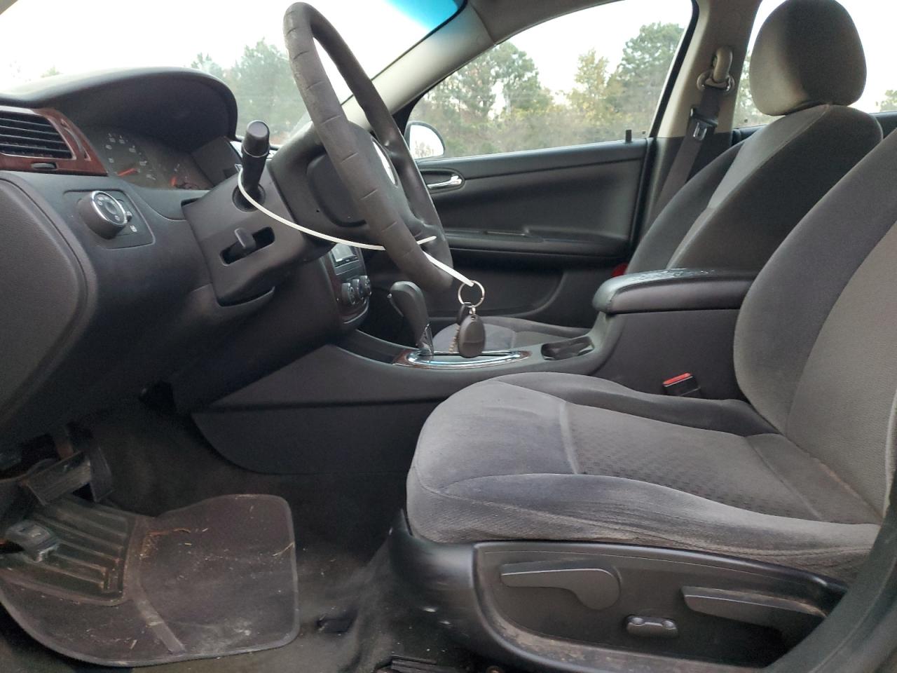 2011 Chevrolet Impala - Image 7