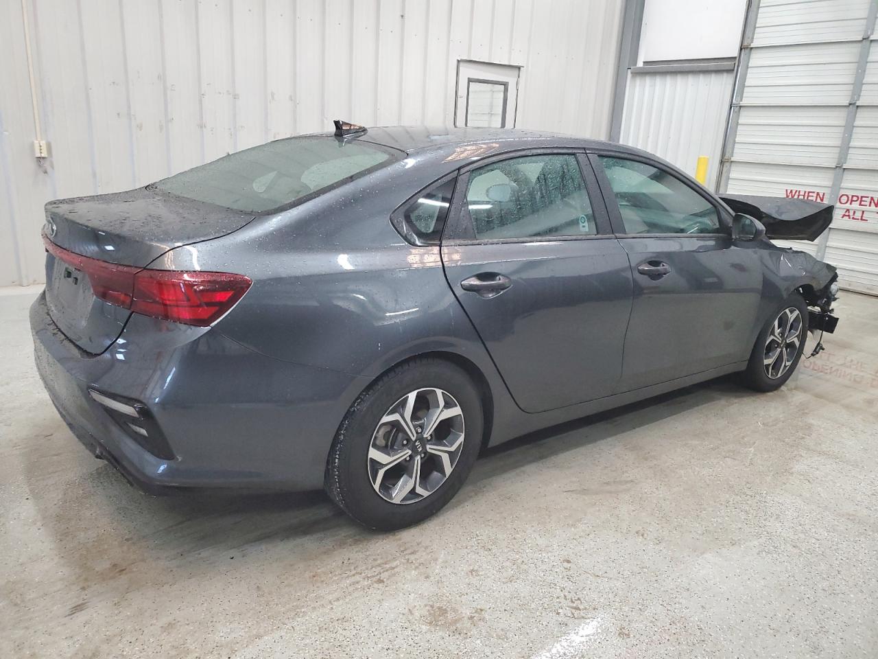 VIN 3KPF24AD8ME345173 2021 KIA FORTE no.3