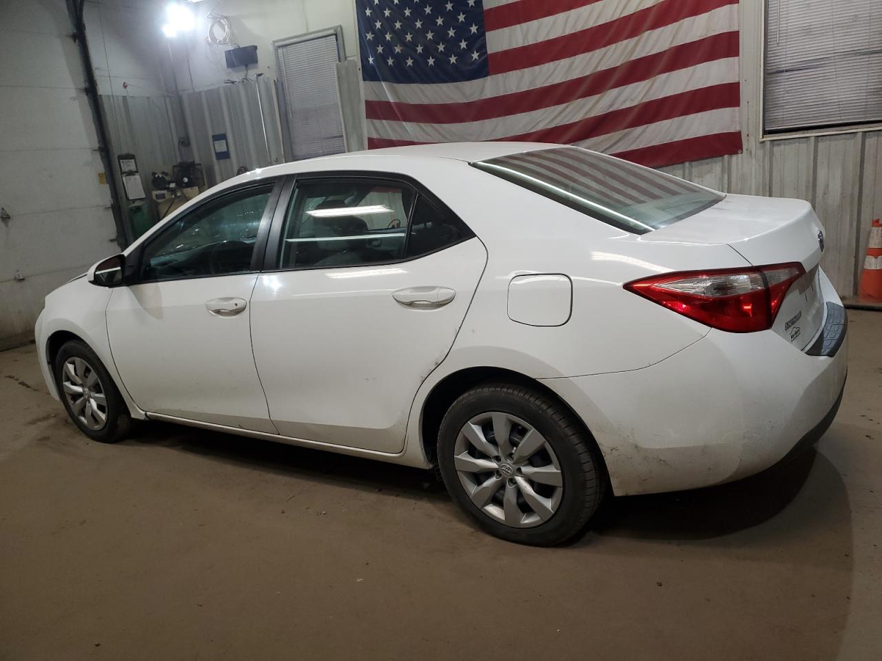 VIN 5YFBURHEXFP310771 2015 TOYOTA COROLLA no.2