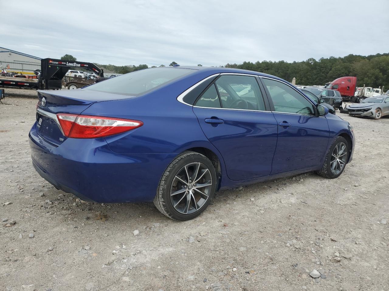 2015 Toyota Camry - Image 3