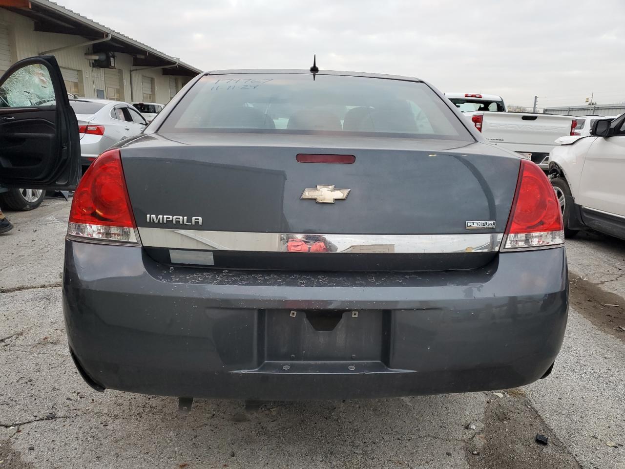 2011 Chevrolet Impala - Image 6