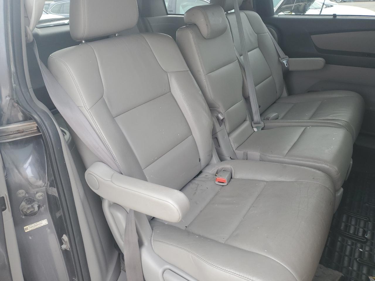 2016 Honda Odyssey - Image 11