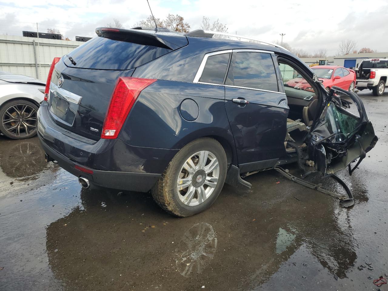 2015 Cadillac SRX - Image 3