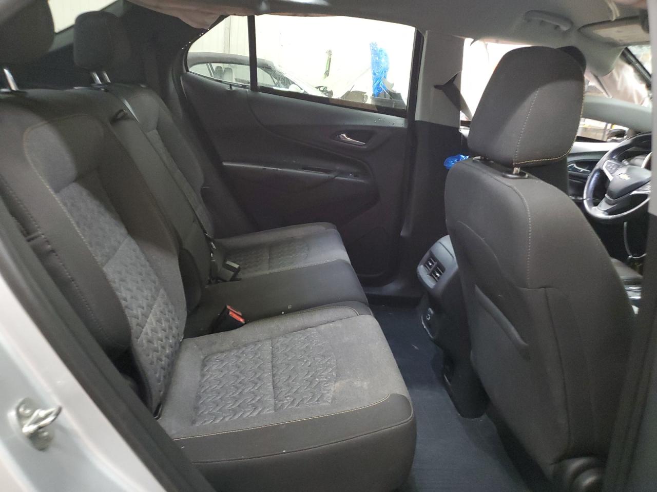 2022 Chevrolet Equinox - Image 11