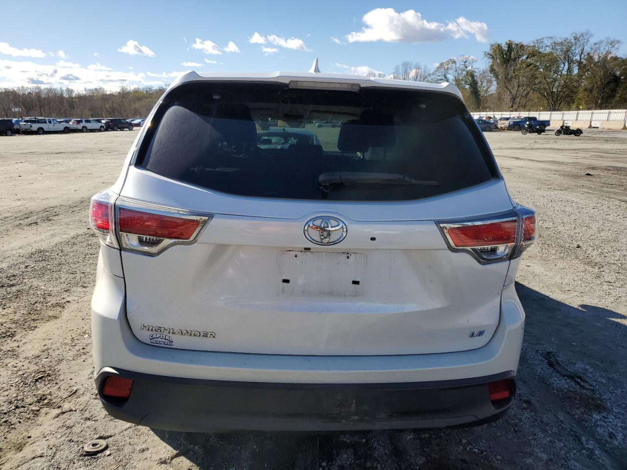 2015 Toyota Highlander - Image 6