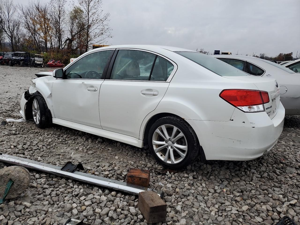2013 Subaru Legacy - Image 2
