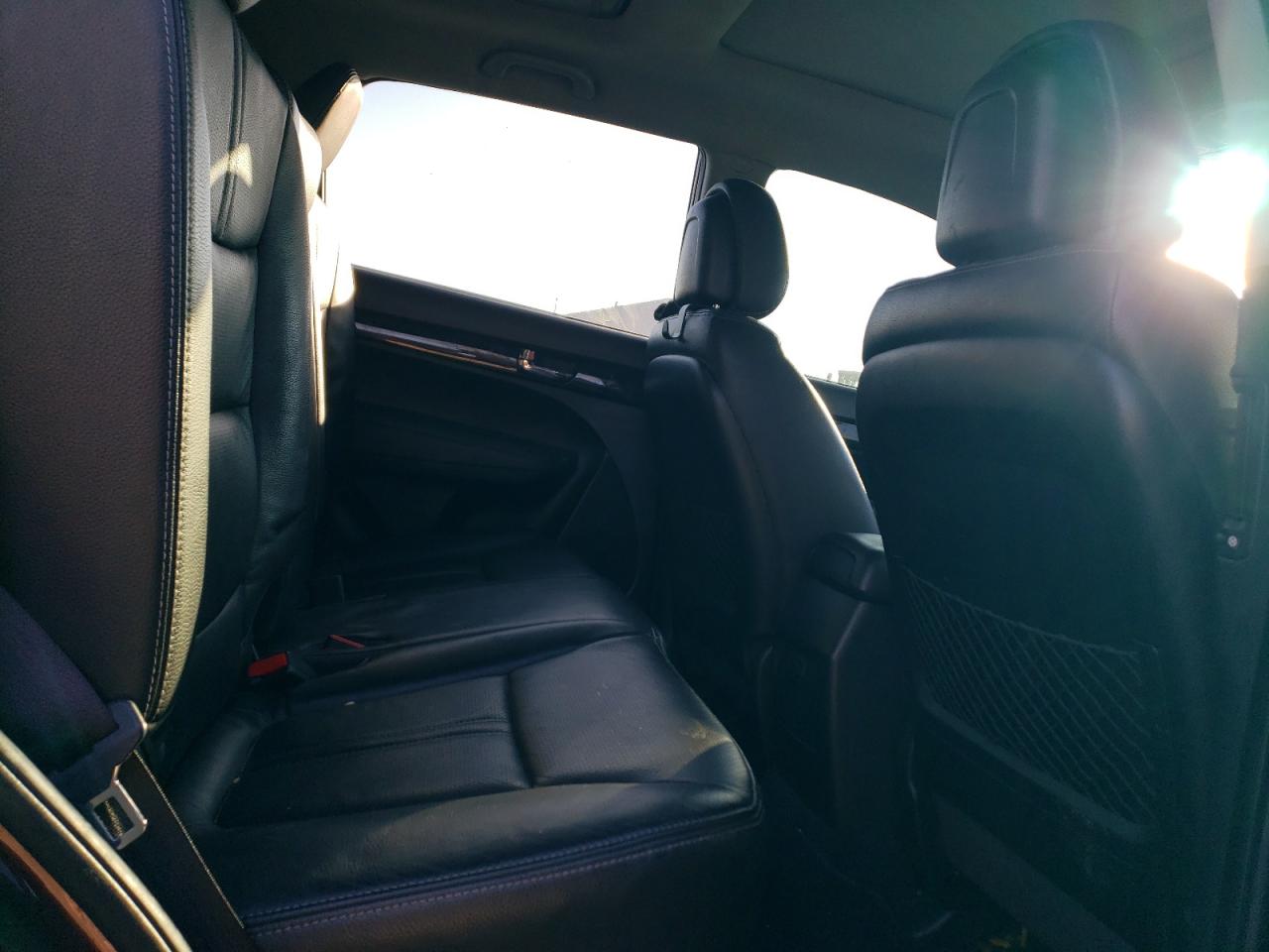 2011 Kia Sorento - Image 11