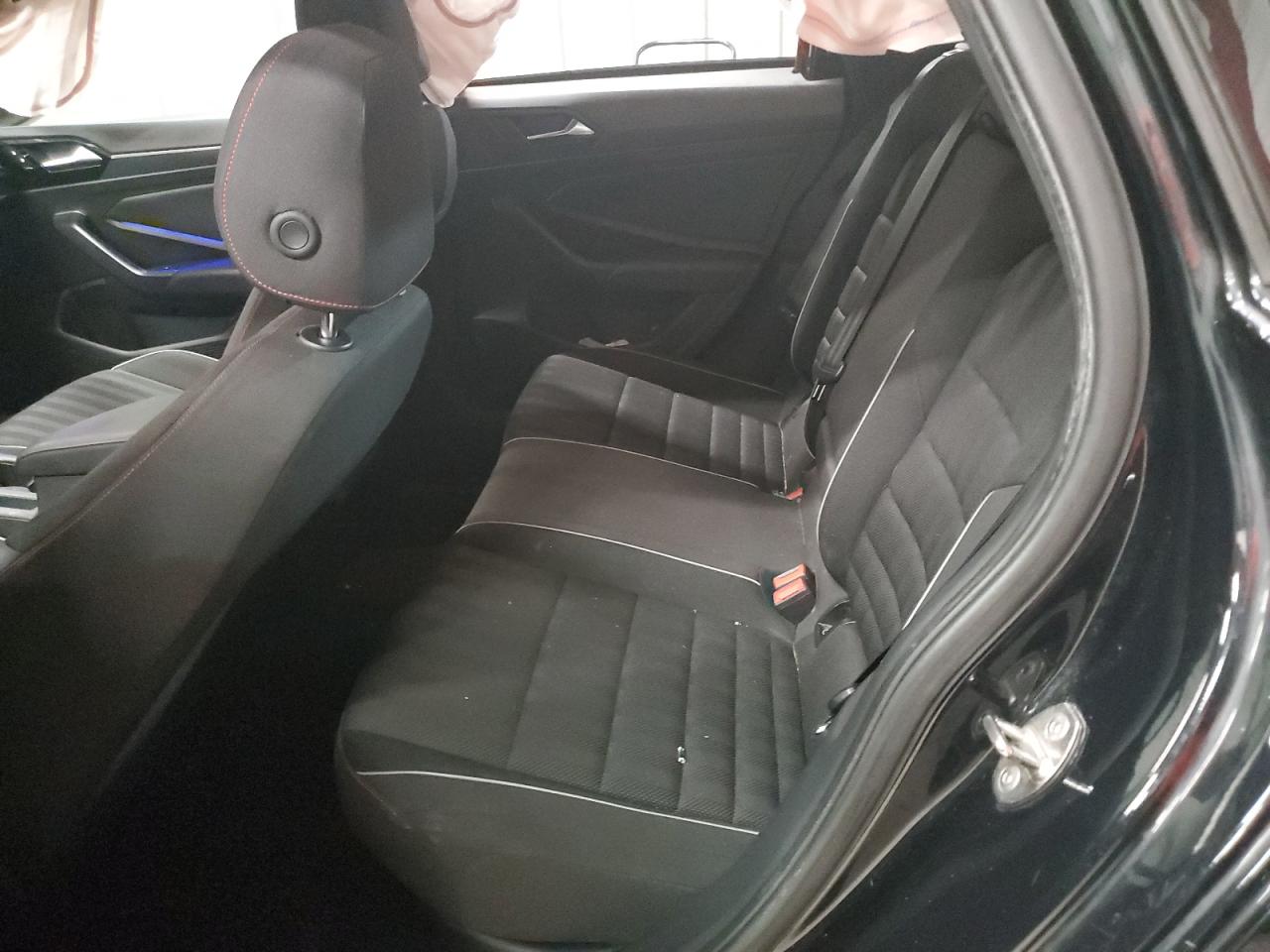 2021 Volkswagen Jetta - Image 11