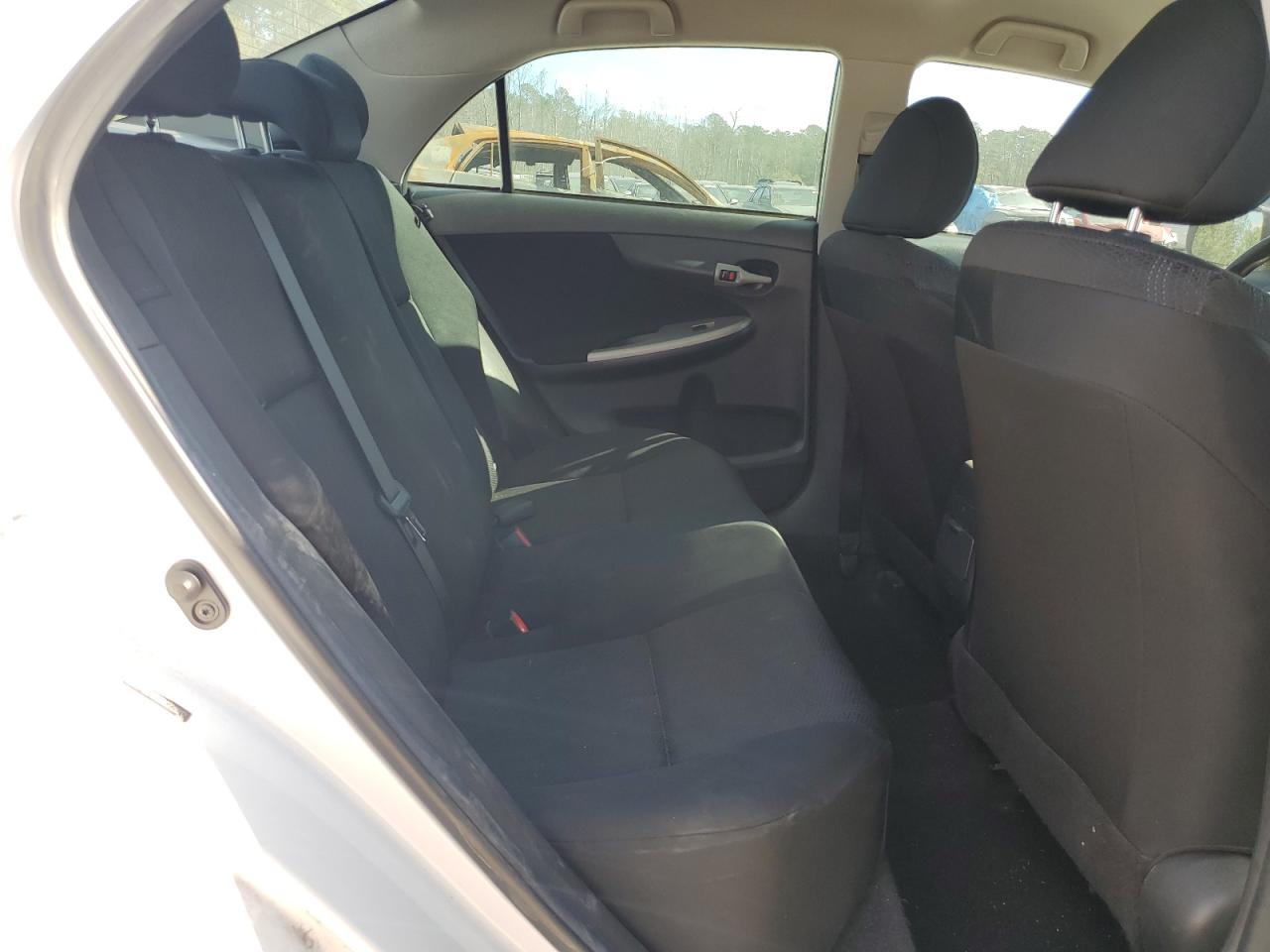 2011 Toyota Corolla - Image 11
