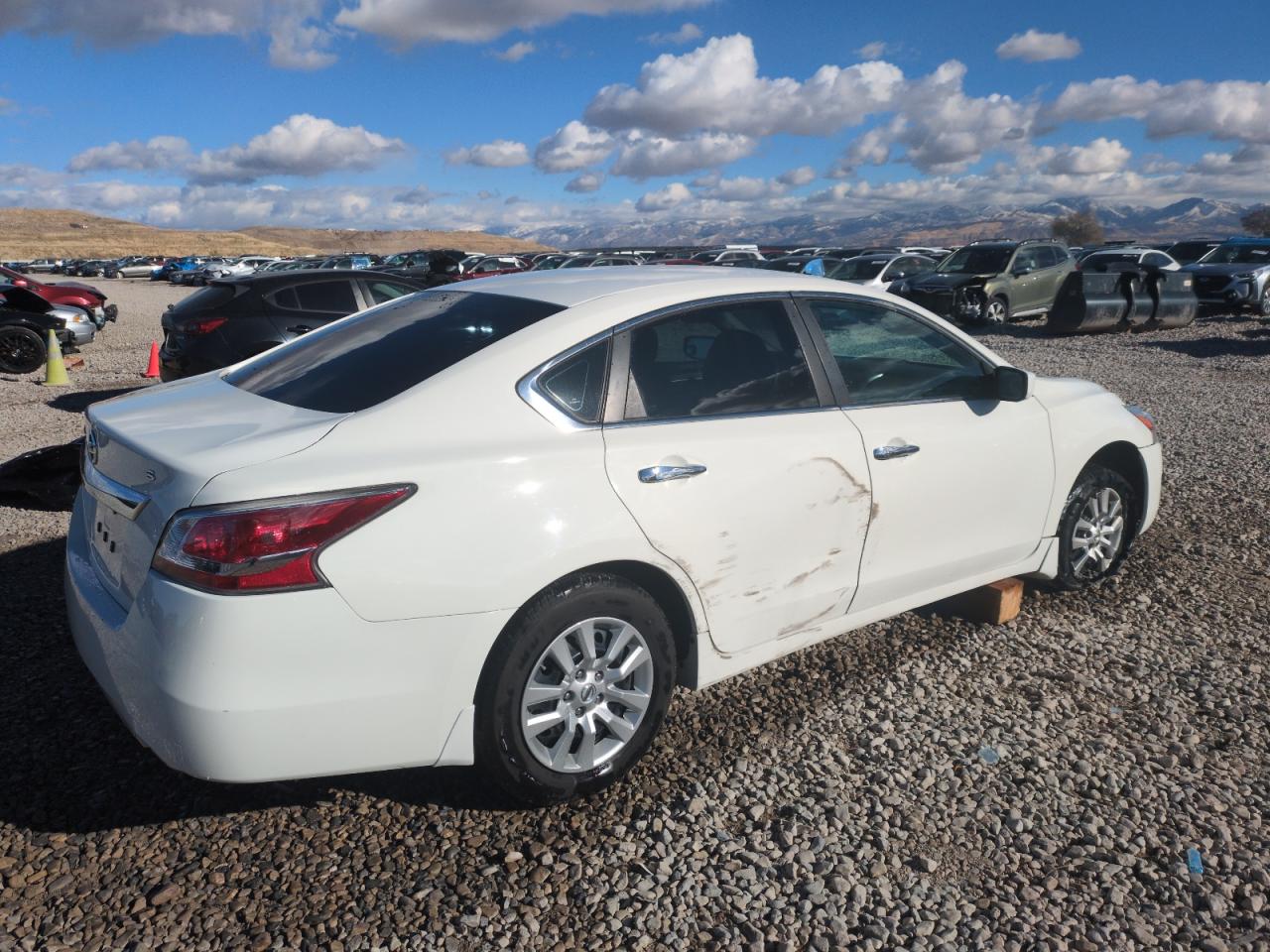 2015 Nissan Altima - Image 3