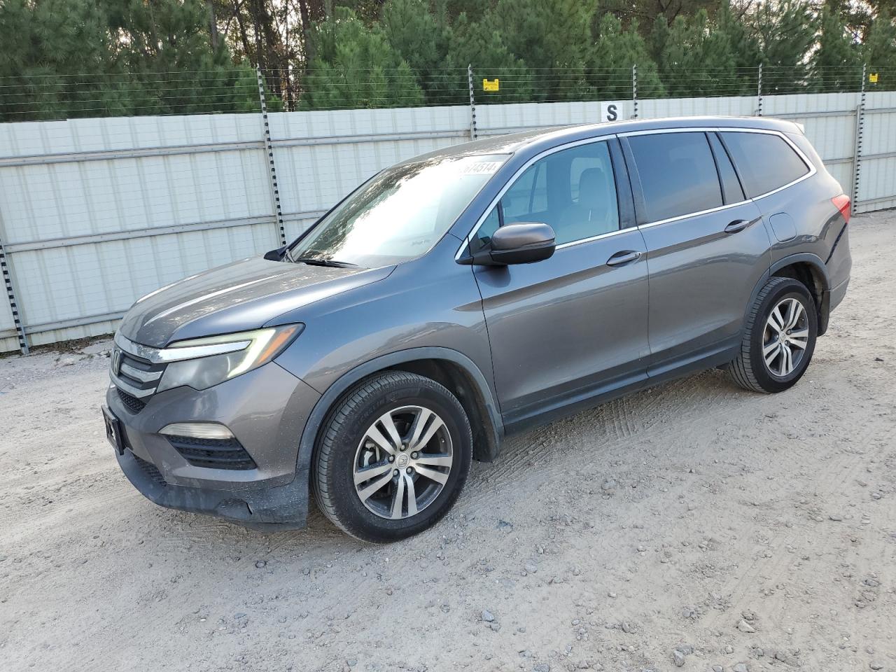 2016 Honda Pilot - Image 1