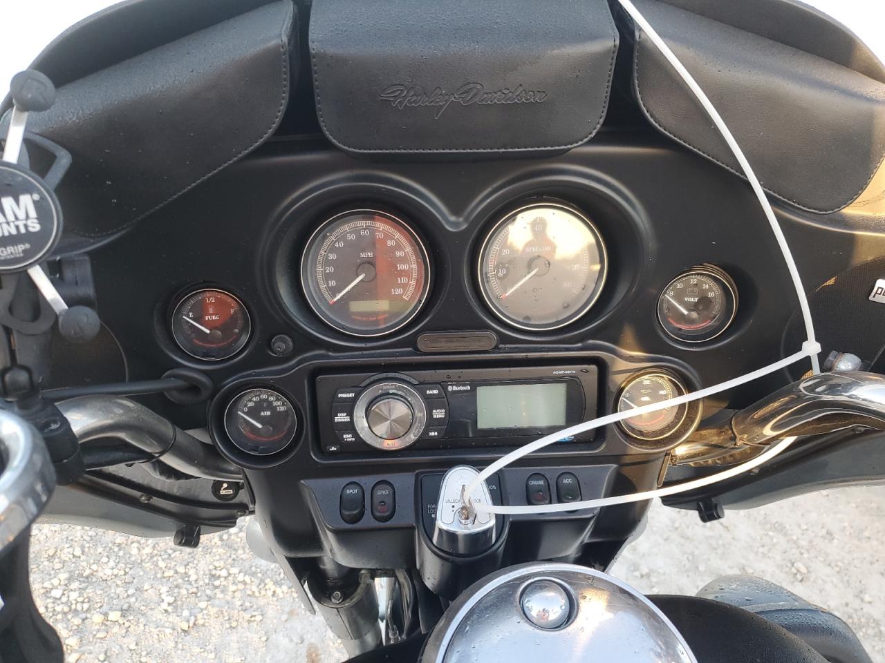 2013 Harley-Davidson Flhtcu Ultra Classic Electra Glide VIN: 1HD1FCM19DB658335 Lot: 79064994