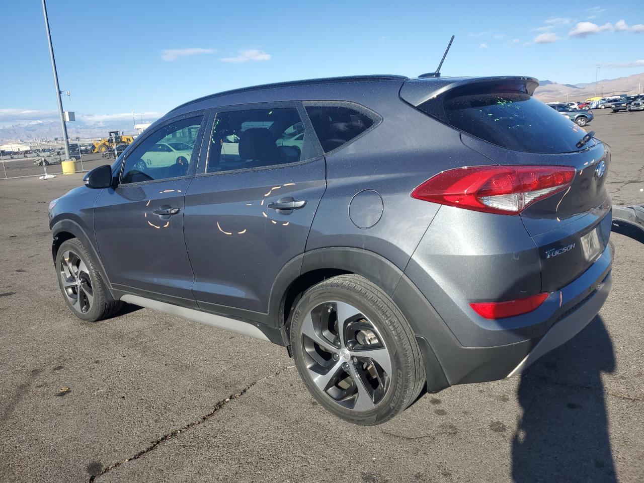 2017 Hyundai Tucson - Image 2