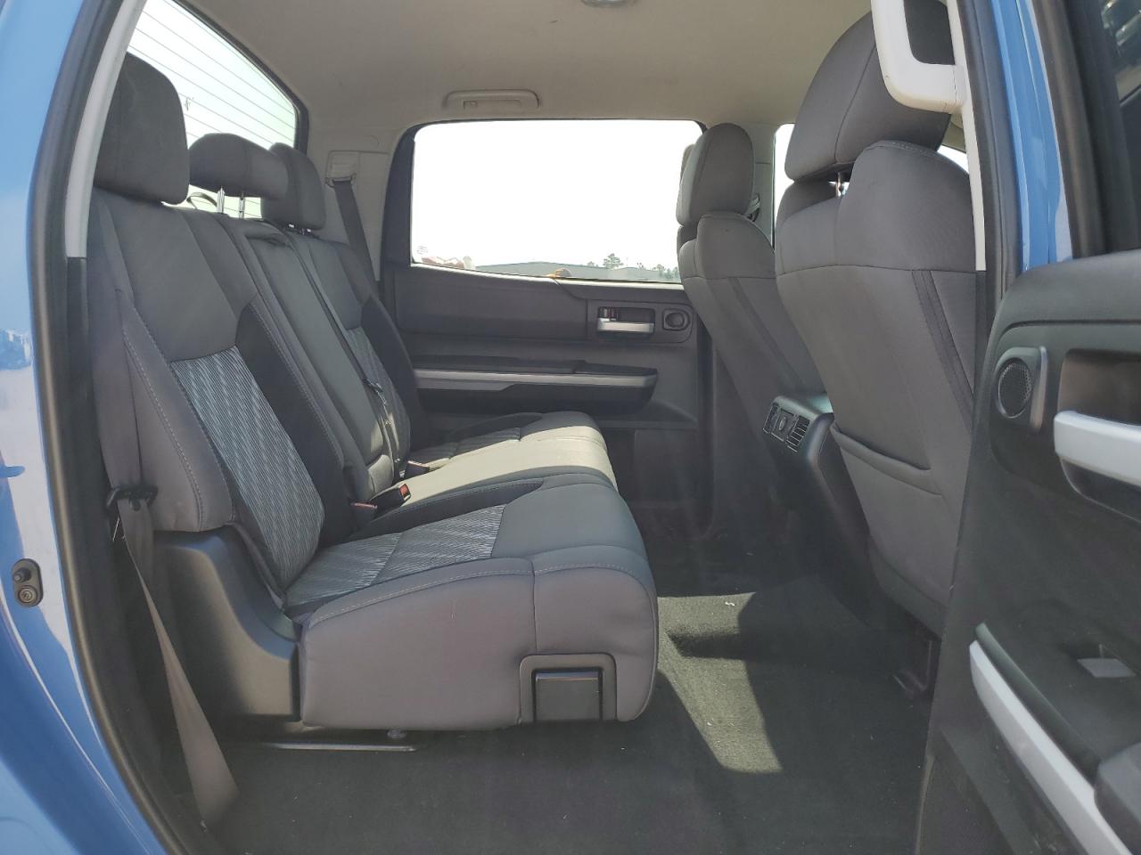2019 Toyota Tundra - Image 10