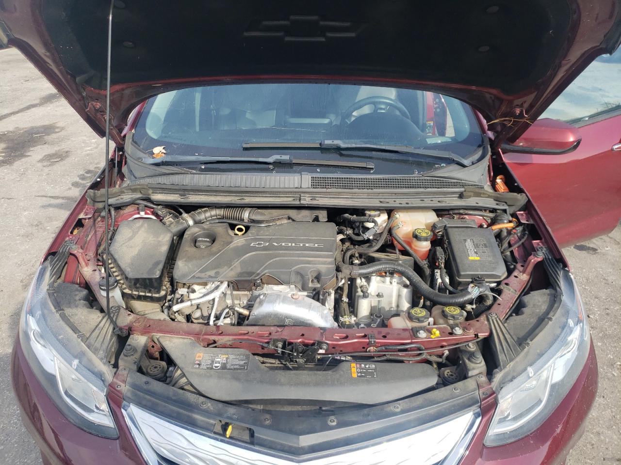 2017 Chevrolet Volt - Image 11