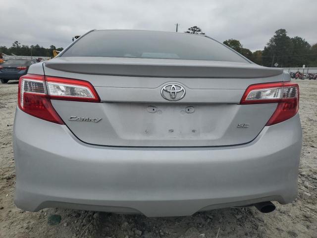  TOYOTA CAMRY 2012 Srebrny