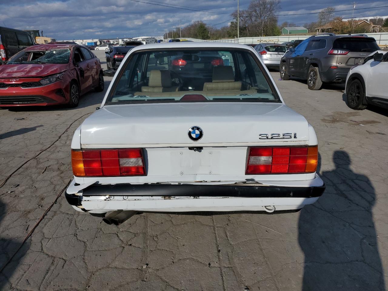 1990 BMW 325 I Automatic VIN: WBAAA2311LAE72952 Lot: 81893934