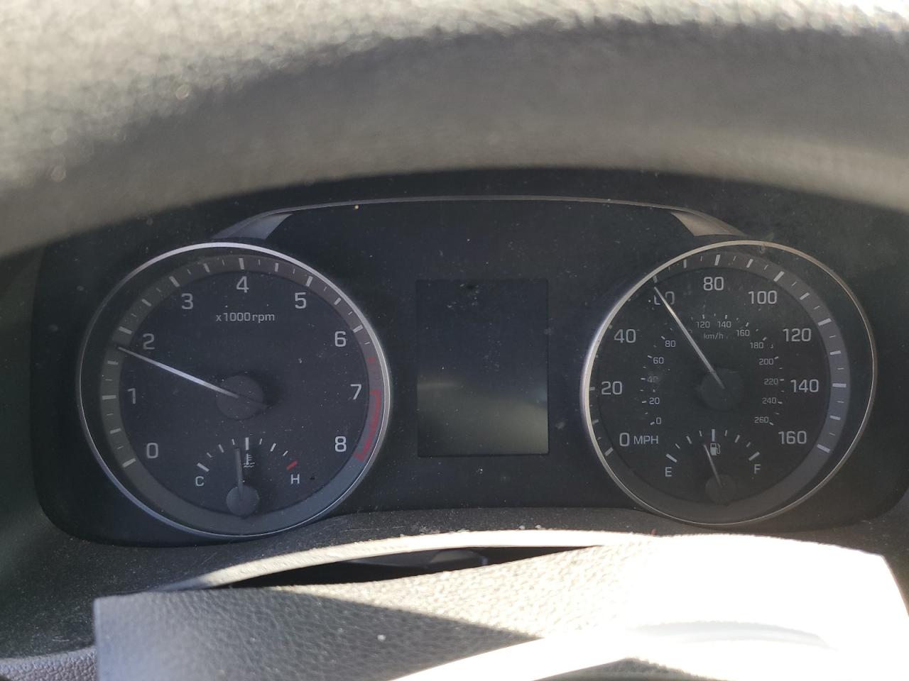 2018 Hyundai Elantra - Image 9