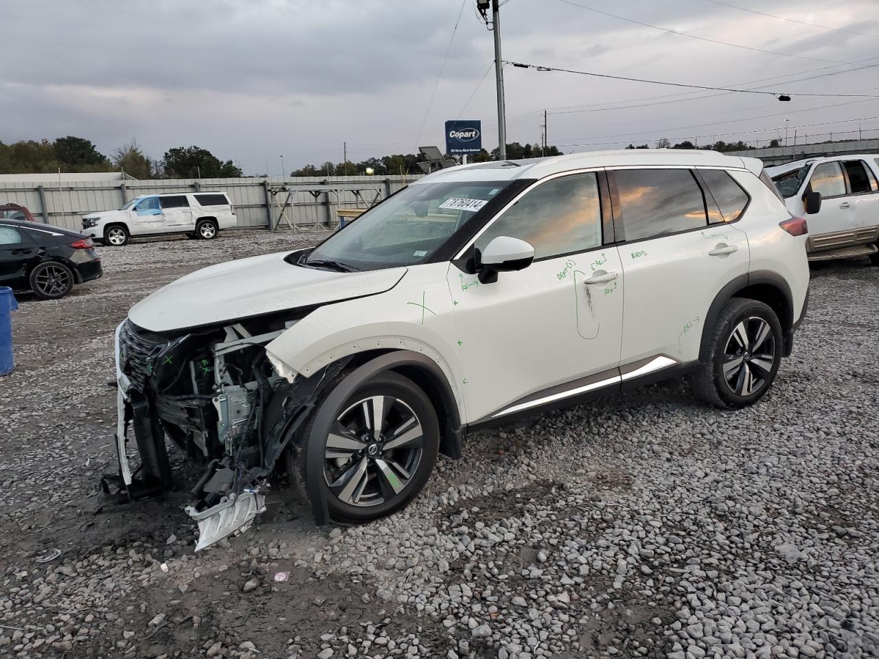 2021 Nissan Rogue - Image 1