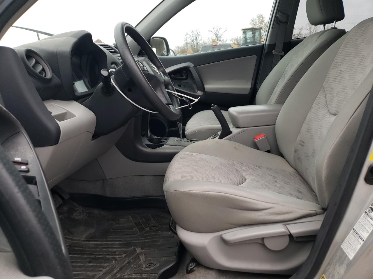 2012 Toyota RAV 4 - Image 7
