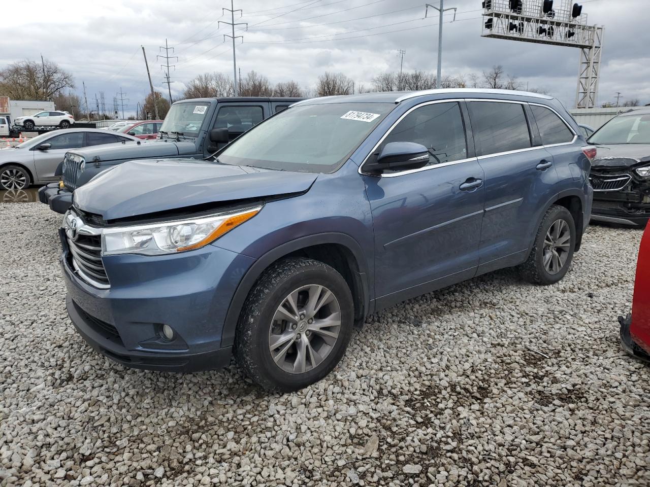 2015 Toyota Highlander - Image 1