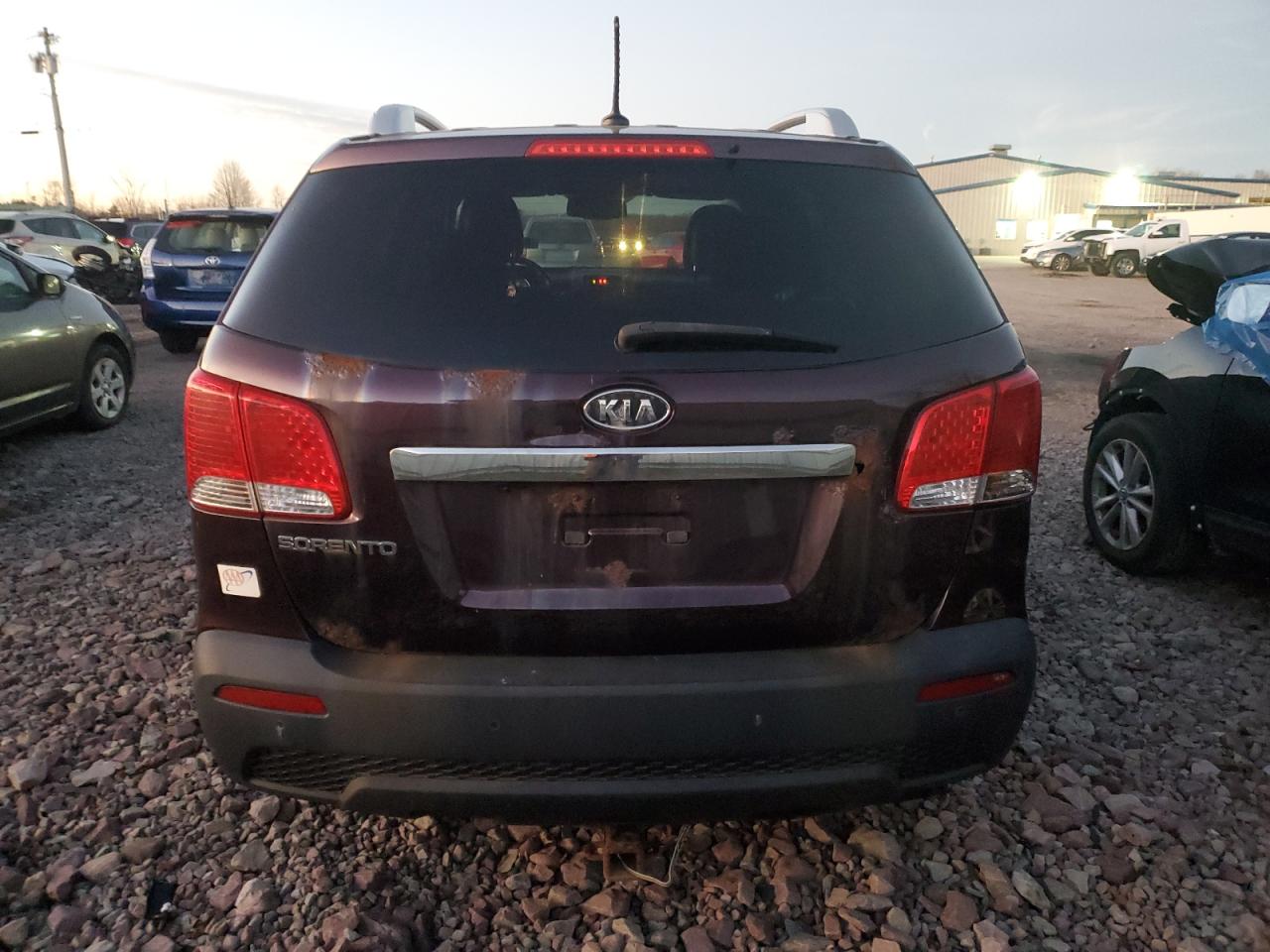 2011 Kia Sorento Base VIN: 5XYKTCA1XBG054170 Lot: 80801174