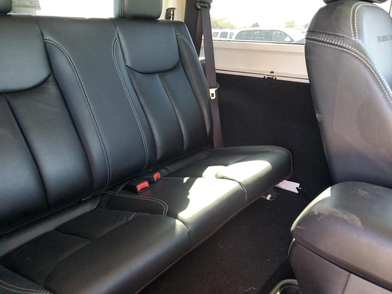 2013 Jeep Wrangler - Image 10