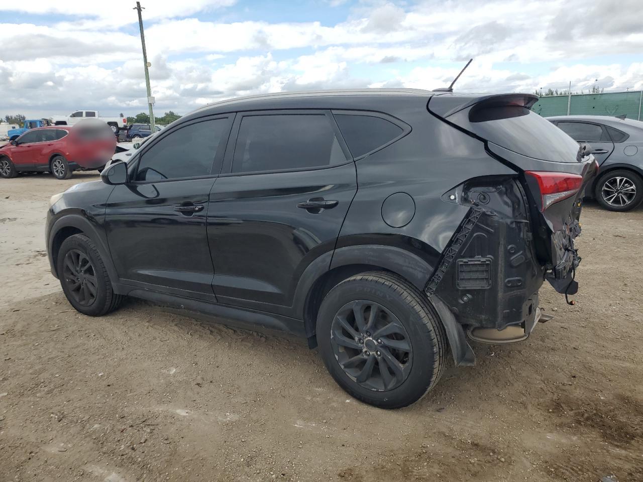 VIN KM8J3CA40HU475498 2017 HYUNDAI TUCSON no.2