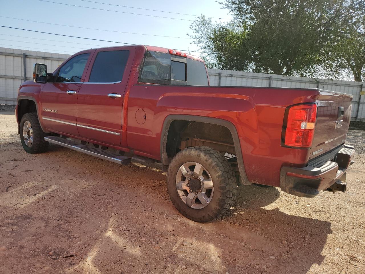 2018 GMC Sierra - Image 2