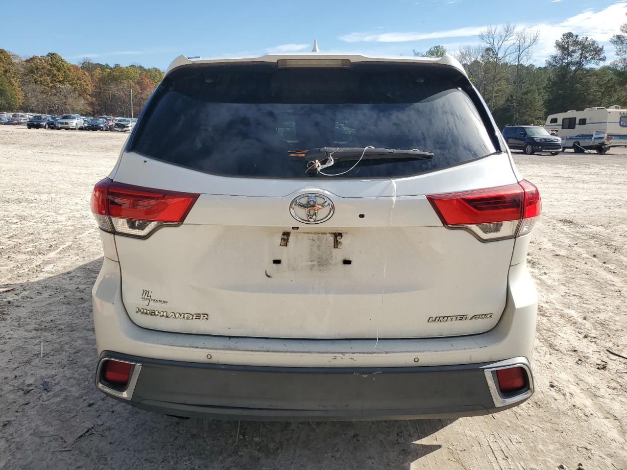 2018 Toyota Highlander - Image 6