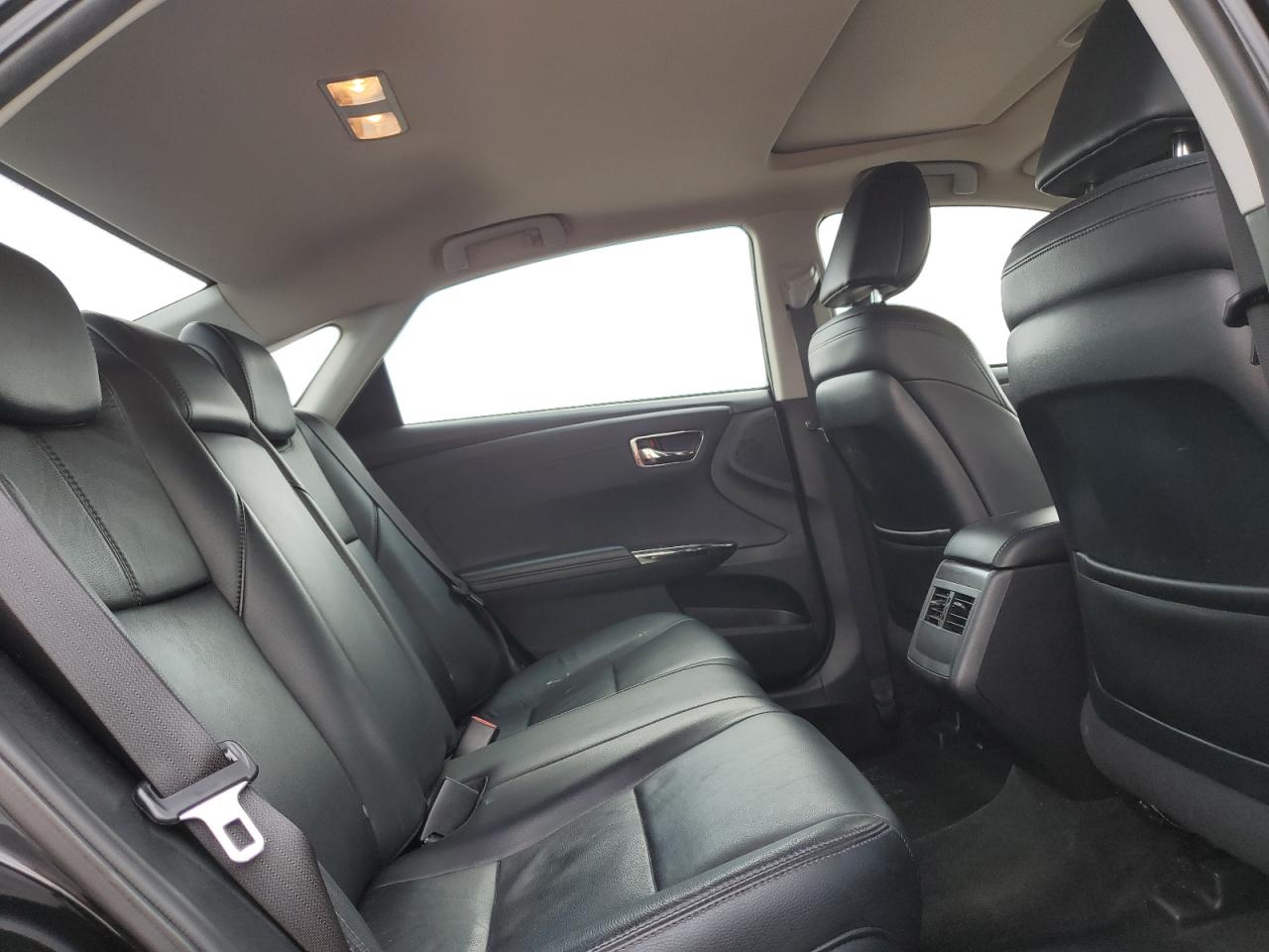 2016 Toyota Avalon - Image 10