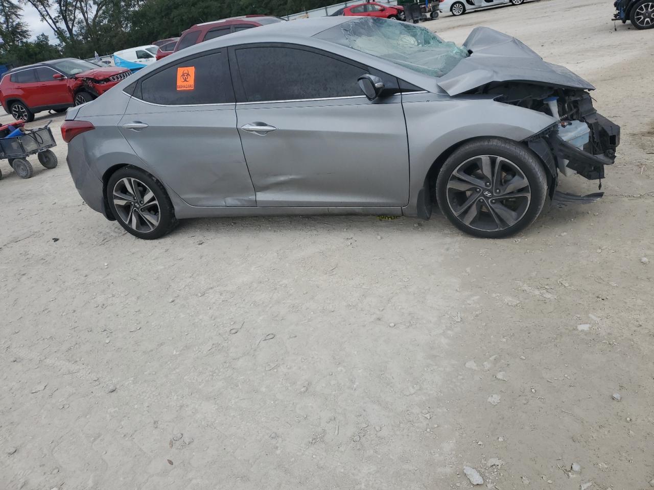 2015 Hyundai Elantra - Image 4