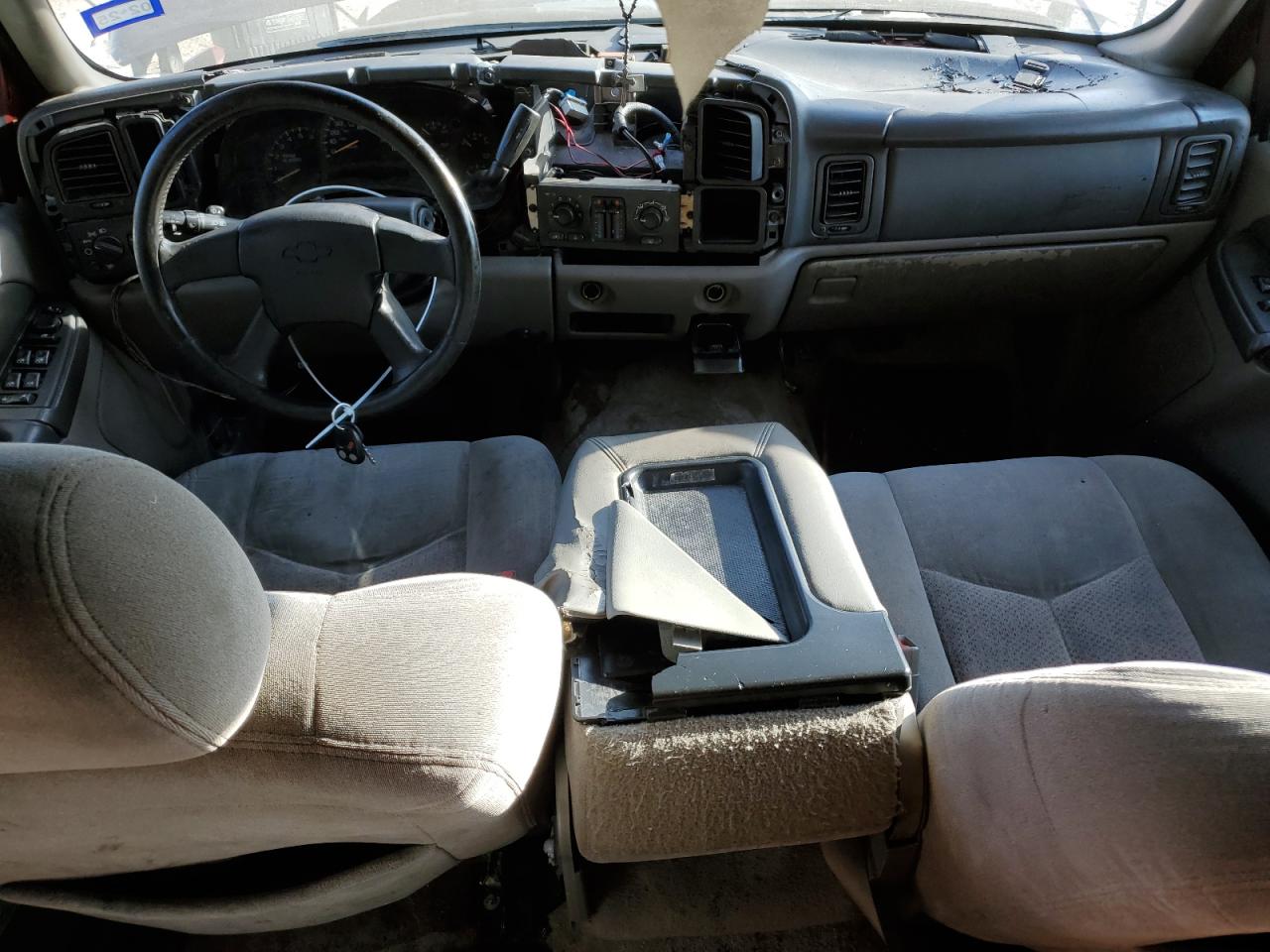 2003 Chevrolet Tahoe - Image 8
