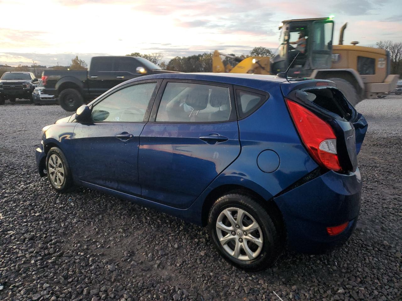 VIN KMHCT5AE1GU242435 2016 HYUNDAI ACCENT no.2