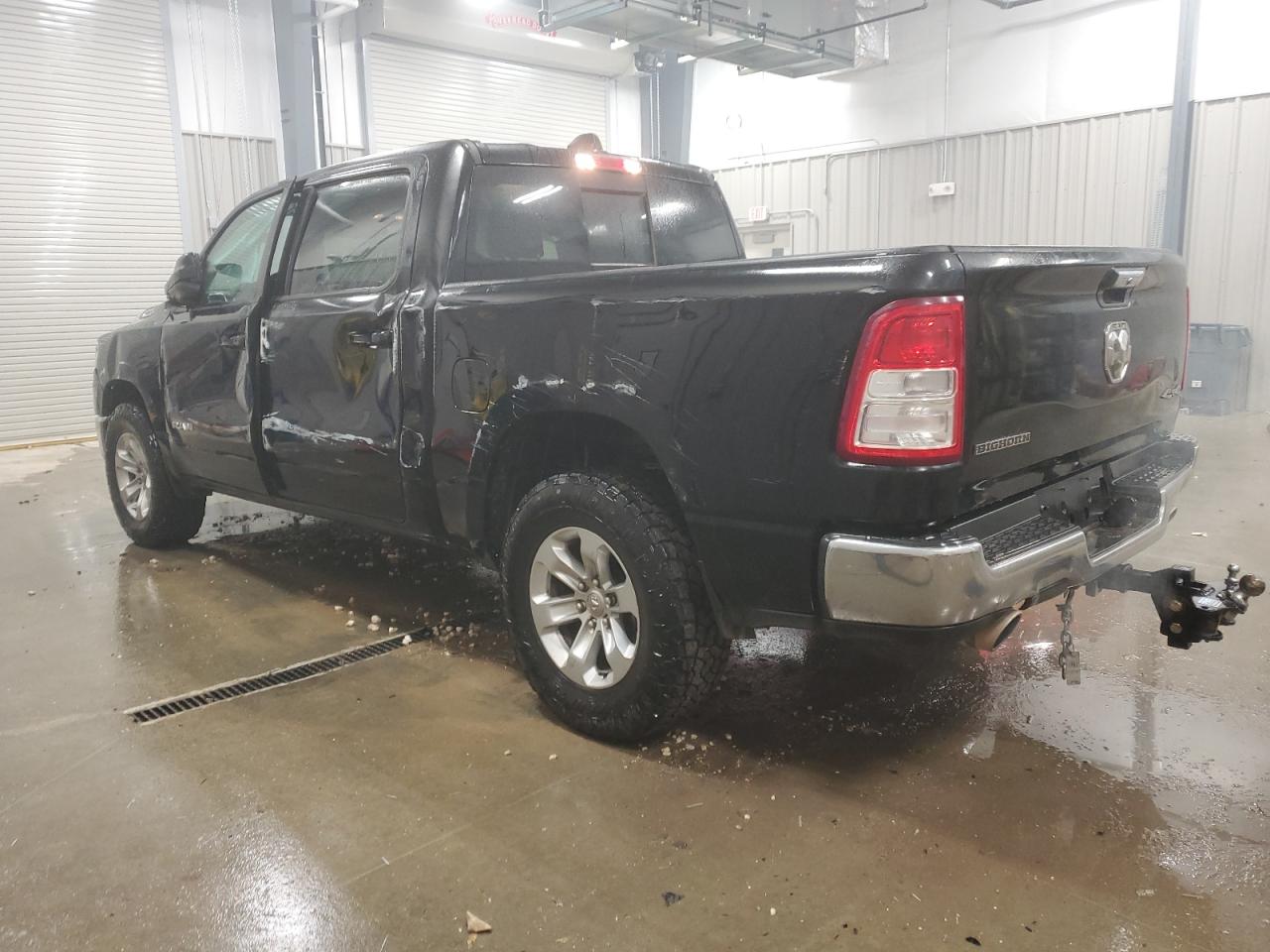 2019 RAM 1500 - Image 2