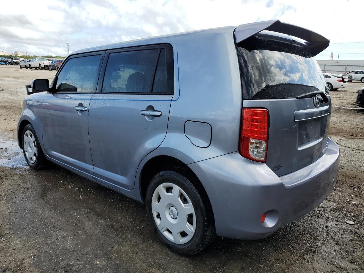 2012 Scion xB - Image 2