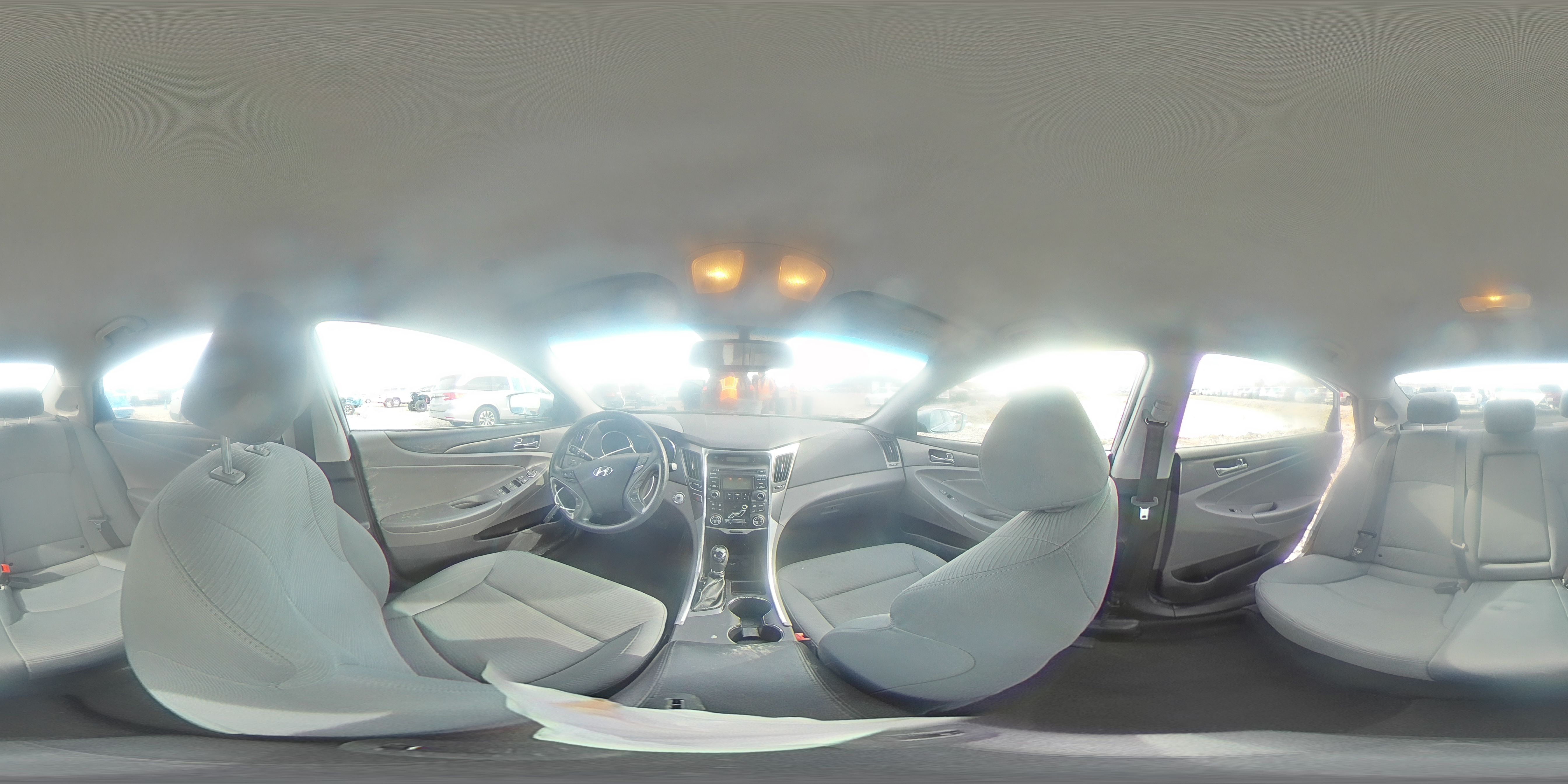 2012 Hyundai Sonata - Image 14