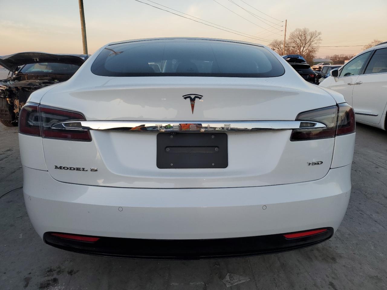 2017 Tesla Model S VIN: 5YJSA1E2XHF232138 Lot: 82517814