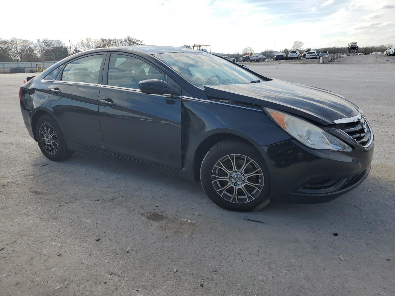 2011 Hyundai Sonata - Image 4