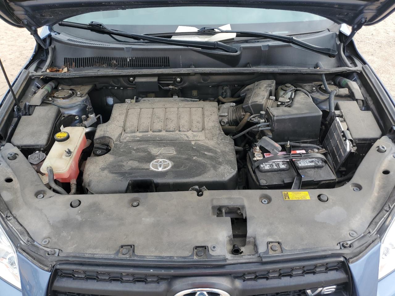 2011 Toyota RAV 4 - Image 12