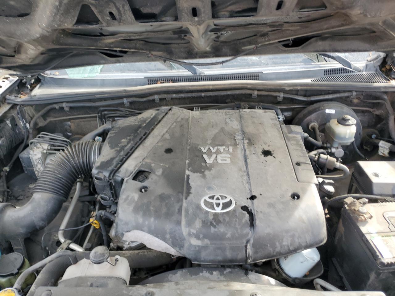 2010 Toyota Tacoma - Image 11