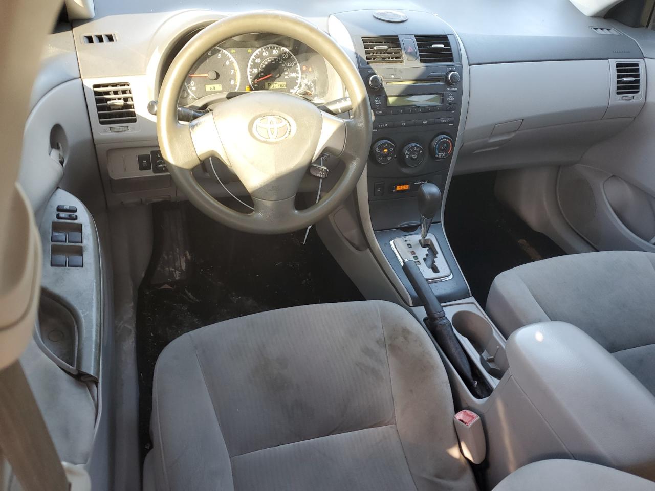 2010 Toyota Corolla - Image 8