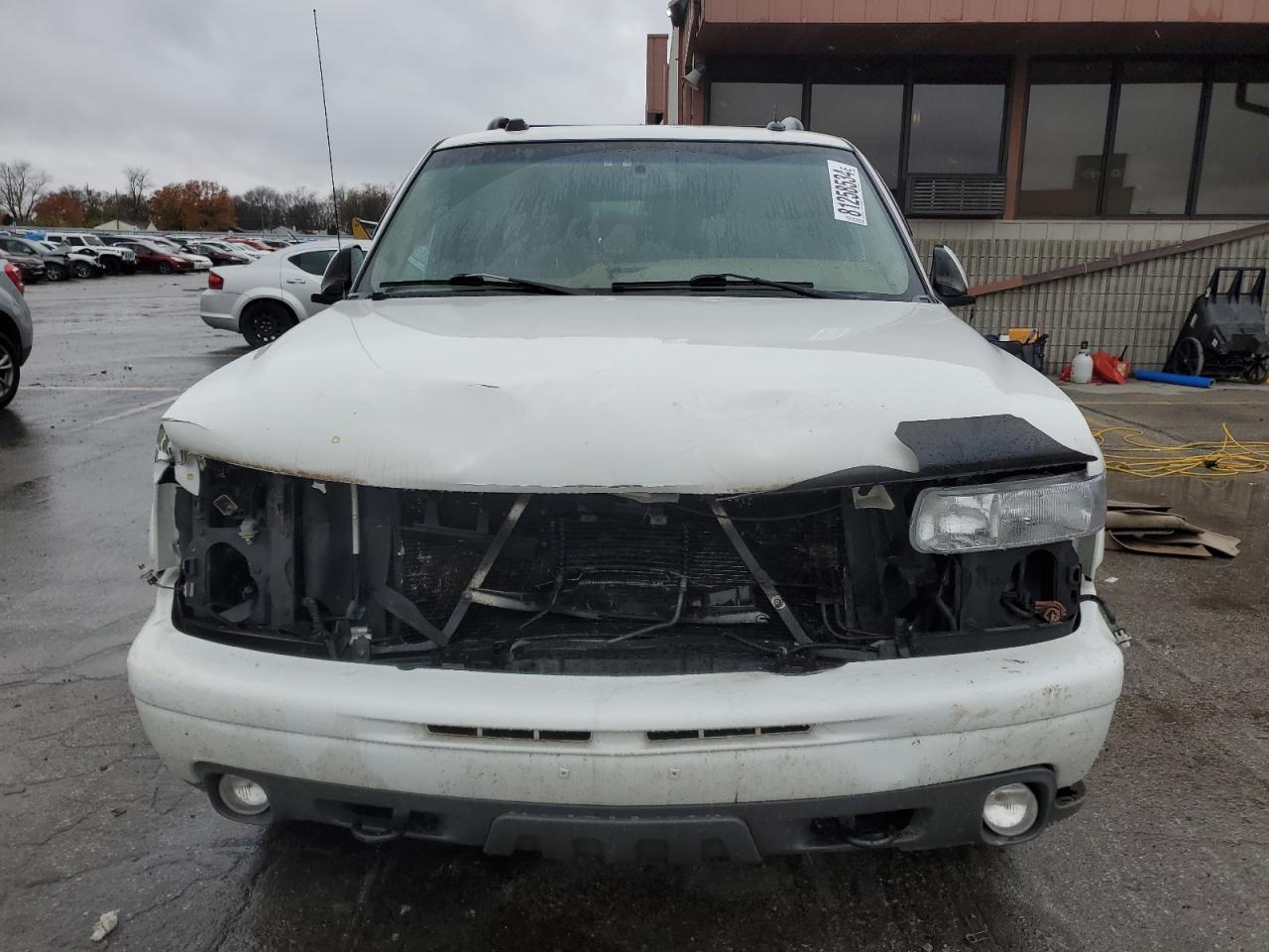 2005 Chevrolet Suburban - Image 5