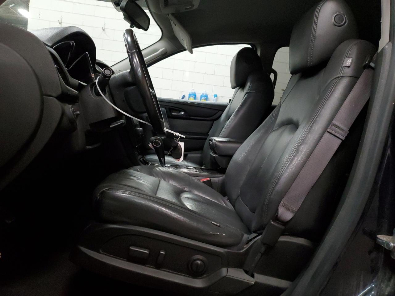 2015 Chevrolet Traverse - Image 7