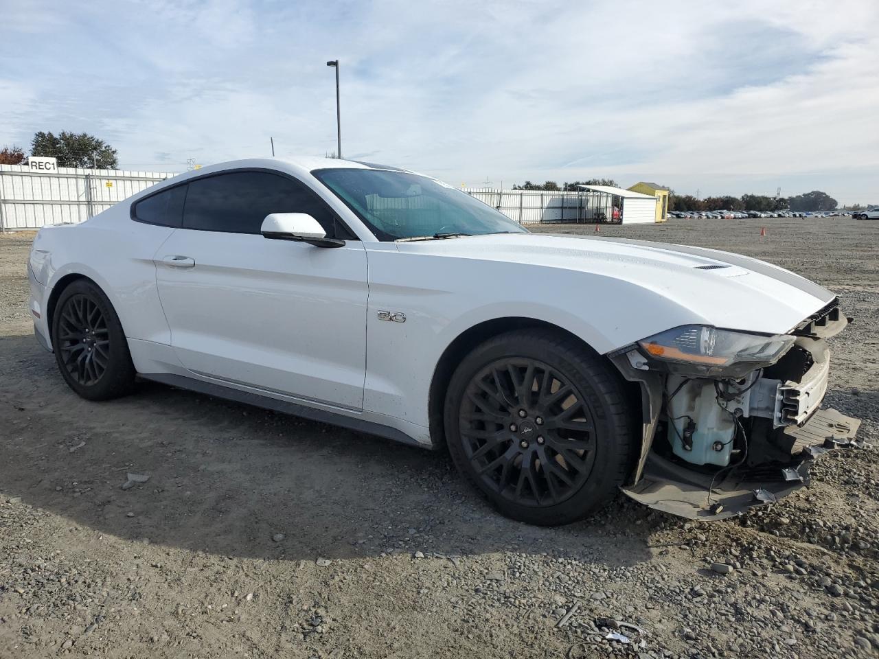 2020 Ford Mustang - Image 4