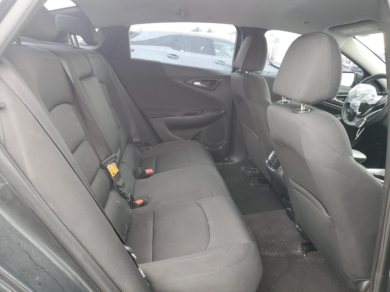 2016 Chevrolet Malibu - Image 10