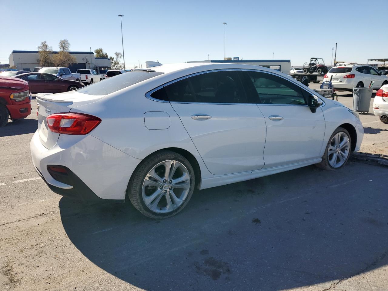 2016 Chevrolet Cruze - Image 3