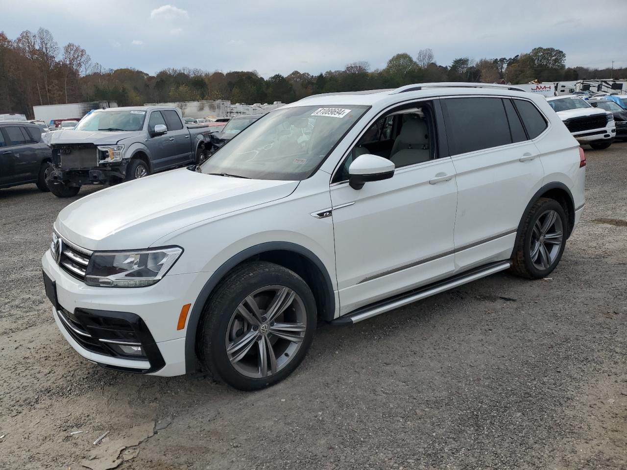 2019 Volkswagen Tiguan - Image 1